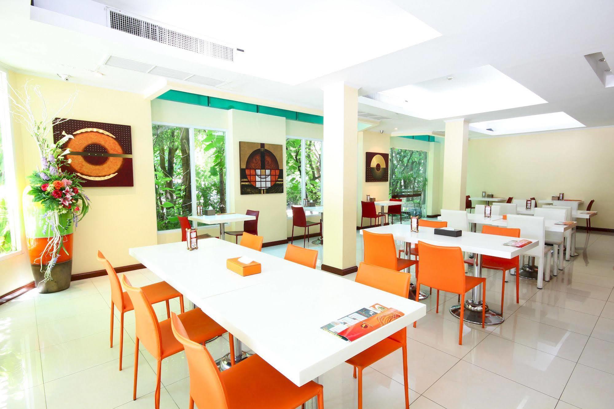 Calypzo Bangkok Otel Dış mekan fotoğraf